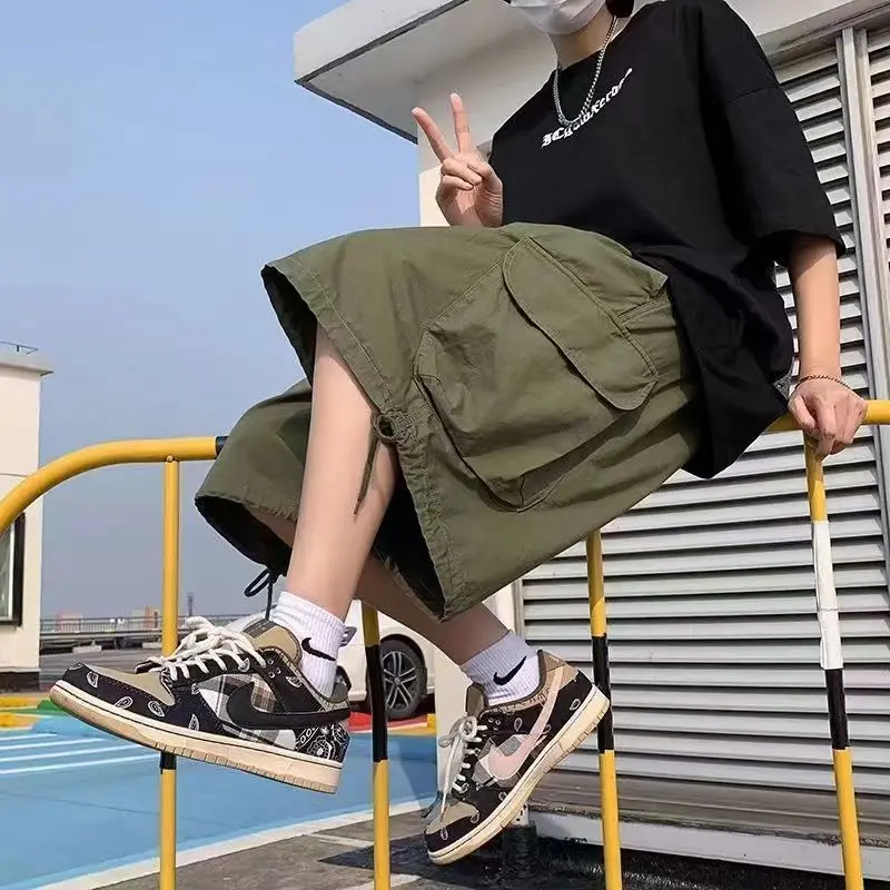 Japanese trendy brand cargo shorts men summer comfortable khaki pants American heavyweight wide leg five-quarter pants trendy
Japanese trendy brand cargo shorts men summer comfortable khaki pants American heavyweight wide leg five-quarter pants trendy