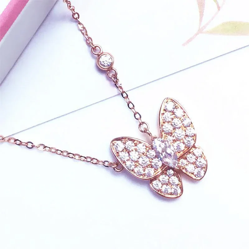 

585 Purple Gold Plated 14K Rose Gold Inlaid Shiny Full Crystal Butterfly Necklace for Woman Charm Light Luxury Wedding Jewelry