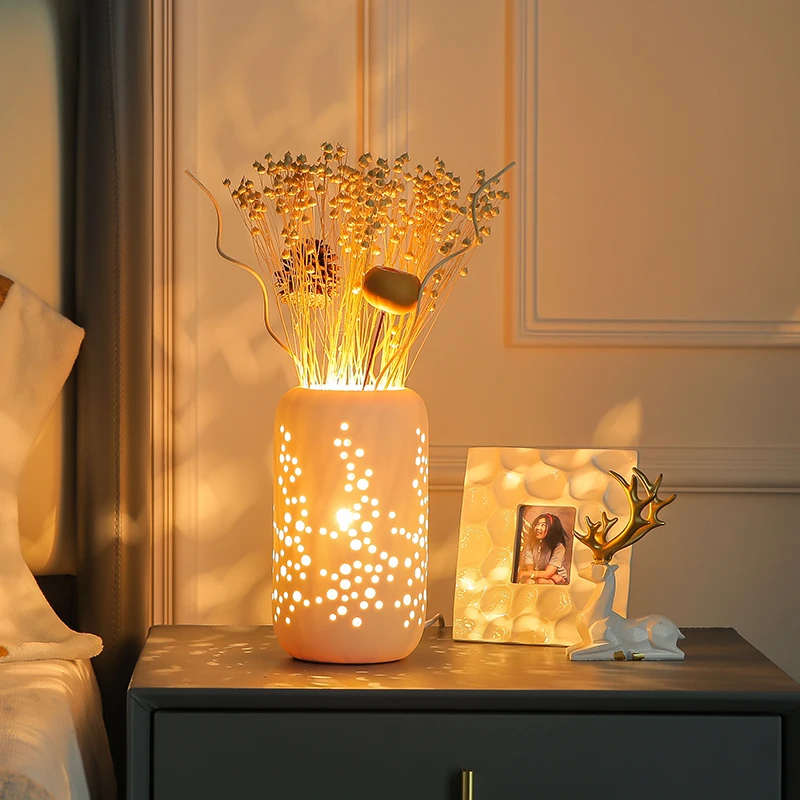 Creative simple ceramic decoration flower arrangement fashion warm romantic bedroom bedside boudoir wedding gift atmosphere
Creative simple ceramic decoration flower arrangement fashion warm romantic bedroom bedside boudoir wedding gift atmosphere