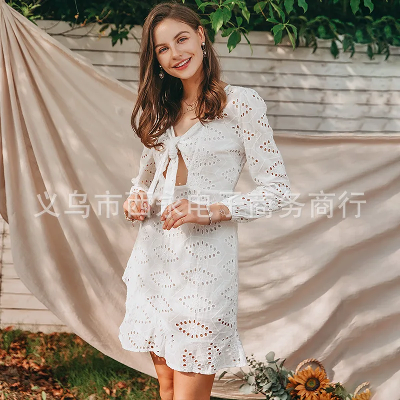 2022 Spring and Summer New Cotton Dress Crocheted Hollow Women's Fresh Short Skirt Slim Fit
2022 Spring and Summer New Cotton Dress Crocheted Hollow Women's Fresh Short Skirt Slim Fit