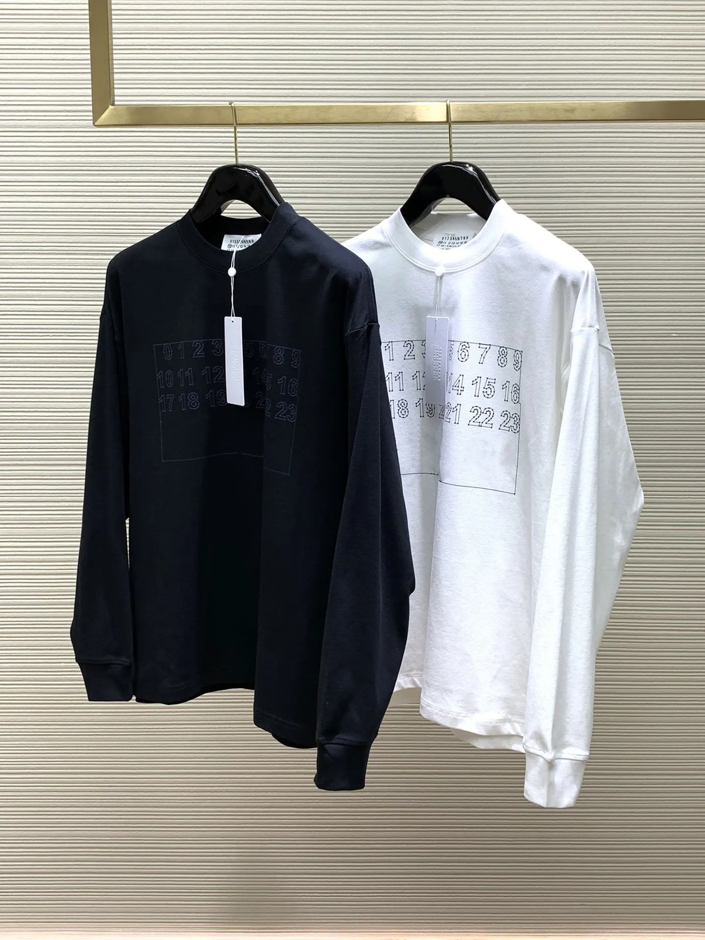 MMSix Men's T-shirts Fashion Brand Digital Print Design Pullover Tops for Men Casual Classic Cotton Harajuku Male T-shirts
MMSix Men's T-shirts Fashion Brand Digital Print Design Pullover Tops for Men Casual Classic Cotton Harajuku Male T-shirts