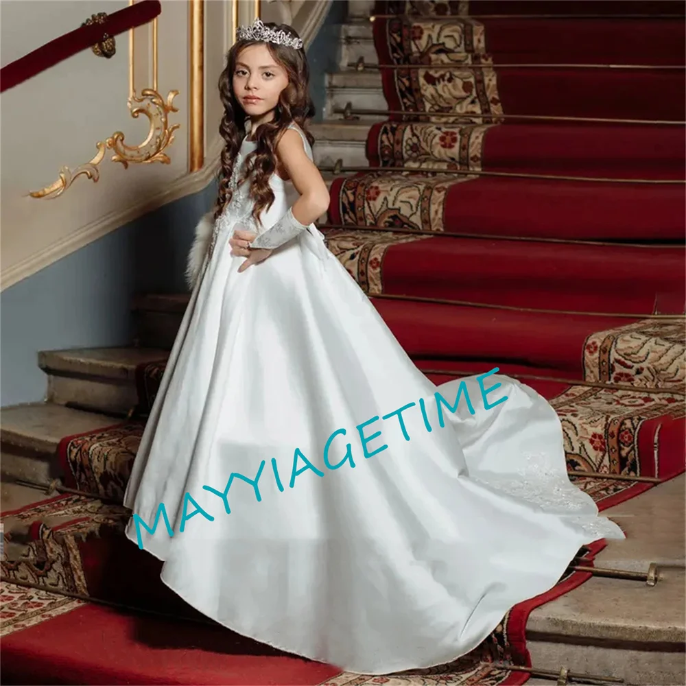 Princess White Satin A-Line Flower Girl Dresses For Wedding 2023 Simple Appliques Sleeveless Birthday Party First Communion Gown
Princess White Satin A-Line Flower Girl Dresses For Wedding 2023 Simple Appliques Sleeveless Birthday Party First Communion Gown