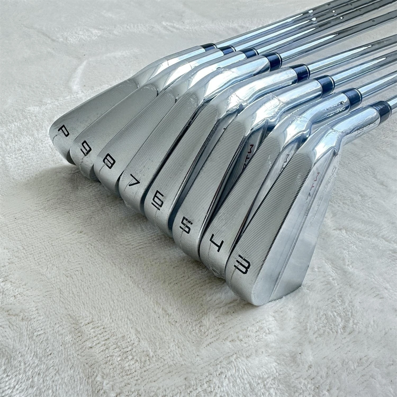 

Men Golf IronP7 Irons Set TW Forged Golf Clubs 3456789P Regular/Stiff Steel/Graphite Shafts Headcovers