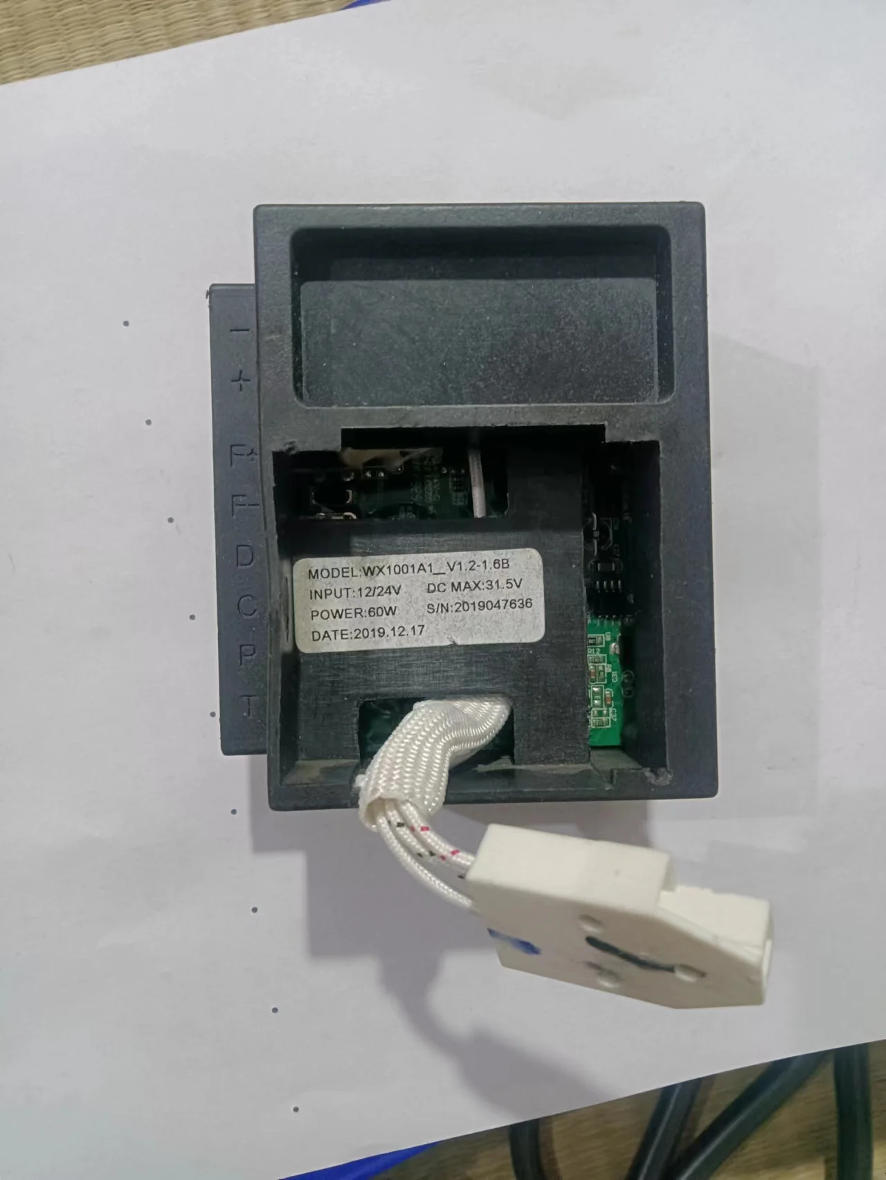WX1001AA1_ V1.2-1.6B DC12/24V in car refrigerator variable frequency compressor driver/module
WX1001AA1_ V1.2-1.6B DC12/24V in car refrigerator variable frequency compressor driver/module