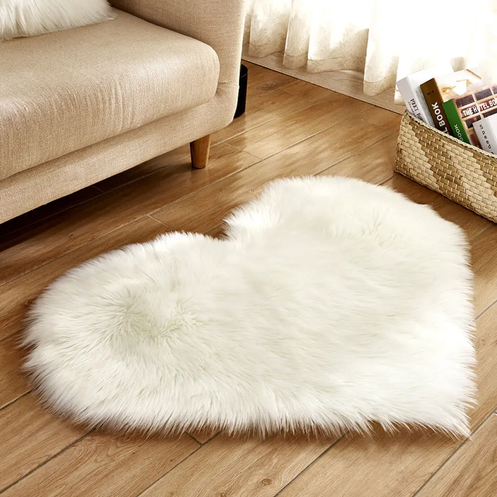

30x40cm White Heart Shaped Fluffy Rug Shaggy Faux Wool Carpet Sofa Cushion Living Room Bedroom Decorative Floor Mats Area Rug