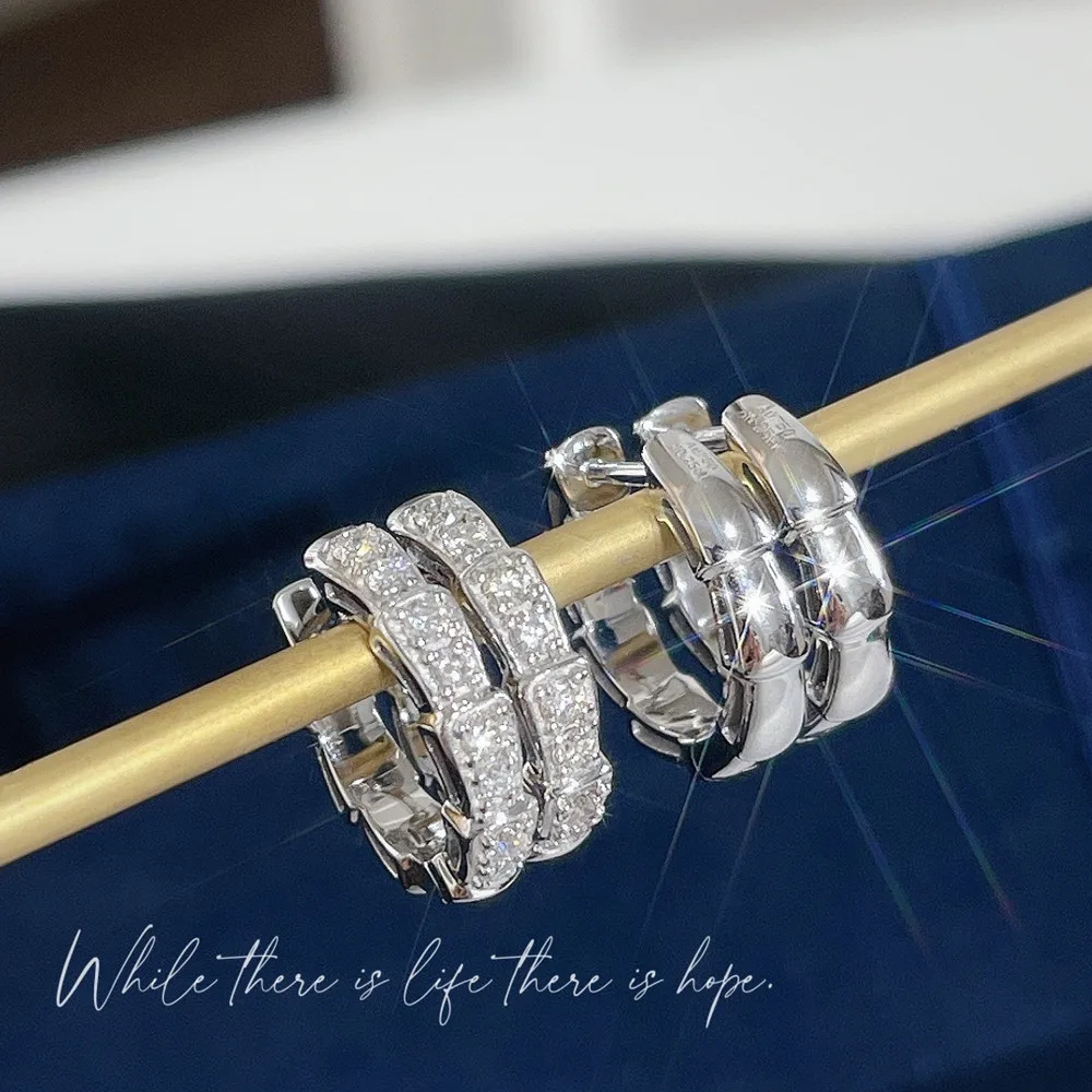 UBESTNICE Real 18K Solid White Gold AU750 Jewelry Natural Diamonds 0.50carats Snake Style Hoop Earrings for Women Party Gift
UBESTNICE Real 18K Solid White Gold AU750 Jewelry Natural Diamonds 0.50carats Snake Style Hoop Earrings for Women Party Gift