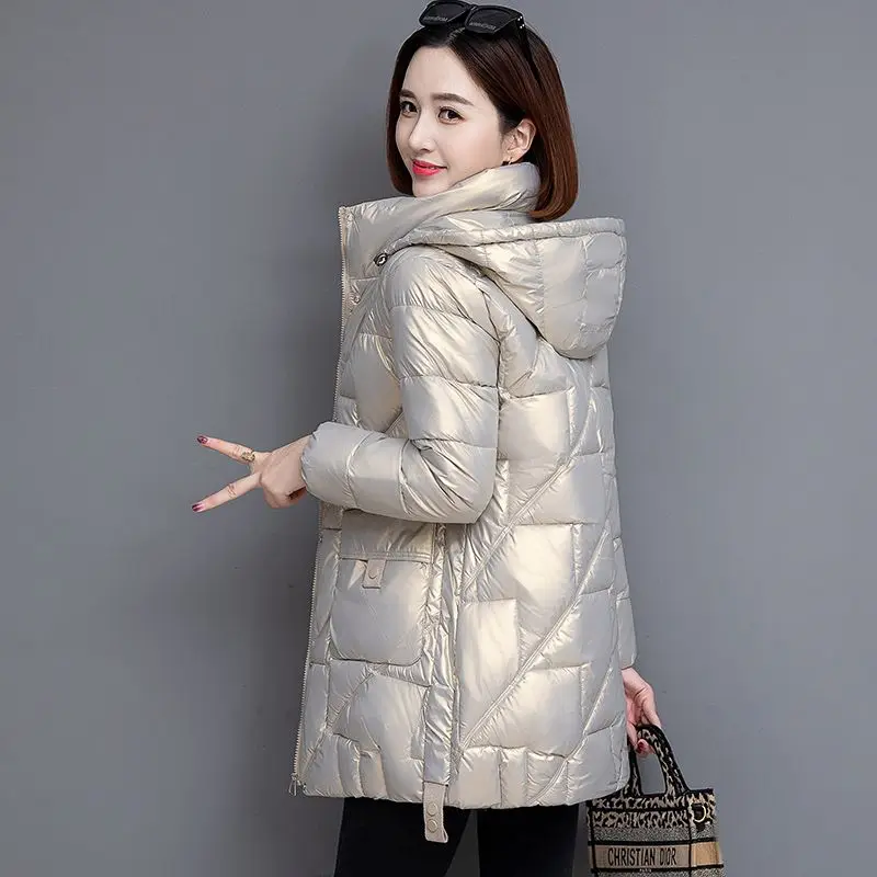 2023 New Winter Jacket Women Parkas Hooded Short Coats Female Parka Warm Thicken Warm Solid Loose Cotton Padded Outwear A234
2023 New Winter Jacket Women Parkas Hooded Short Coats Female Parka Warm Thicken Warm Solid Loose Cotton Padded Outwear A234