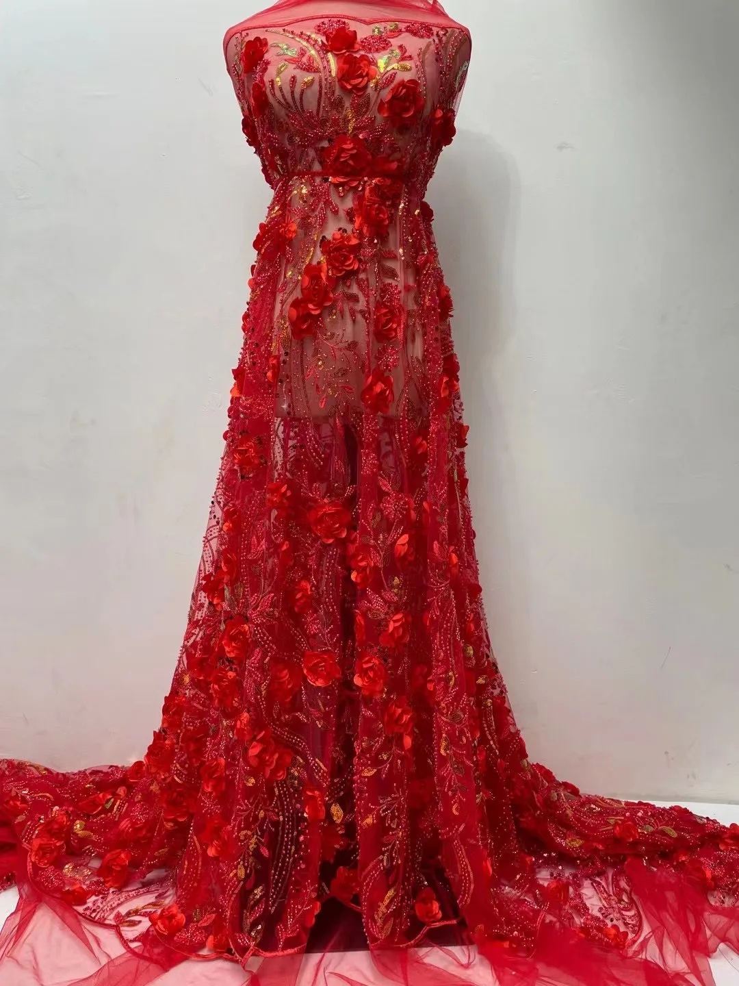 2022 African Gold Fashion Luxury Beaded Tulle Fabric Heavy Sequins Embroidered Handmade Flower Fabric For Party Bridal Dress Sew
2022 African Gold Fashion Luxury Beaded Tulle Fabric Heavy Sequins Embroidered Handmade Flower Fabric For Party Bridal Dress Sew