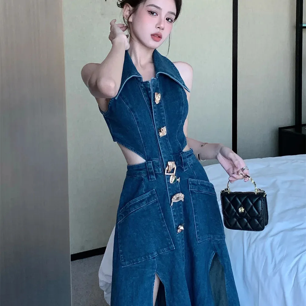 Retro Denim Dress Women's 2024 Summer New Shirt Collar Hollow Split Waist Long Frock Sleeveless One-piece Sexy Denim Dress Trend
Retro Denim Dress Women's 2024 Summer New Shirt Collar Hollow Split Waist Long Frock Sleeveless One-piece Sexy Denim Dress Trend