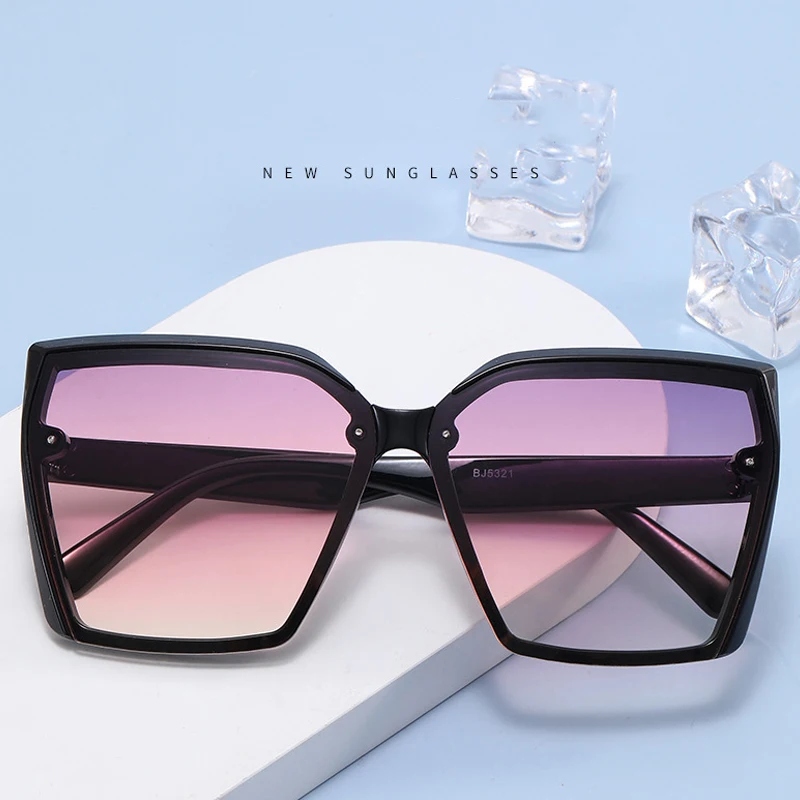 

2024 Oversized Square Sunglasses Polarized UV400 Protection Futuristic Sunglasses for Men & Women with Mirrored Lenses