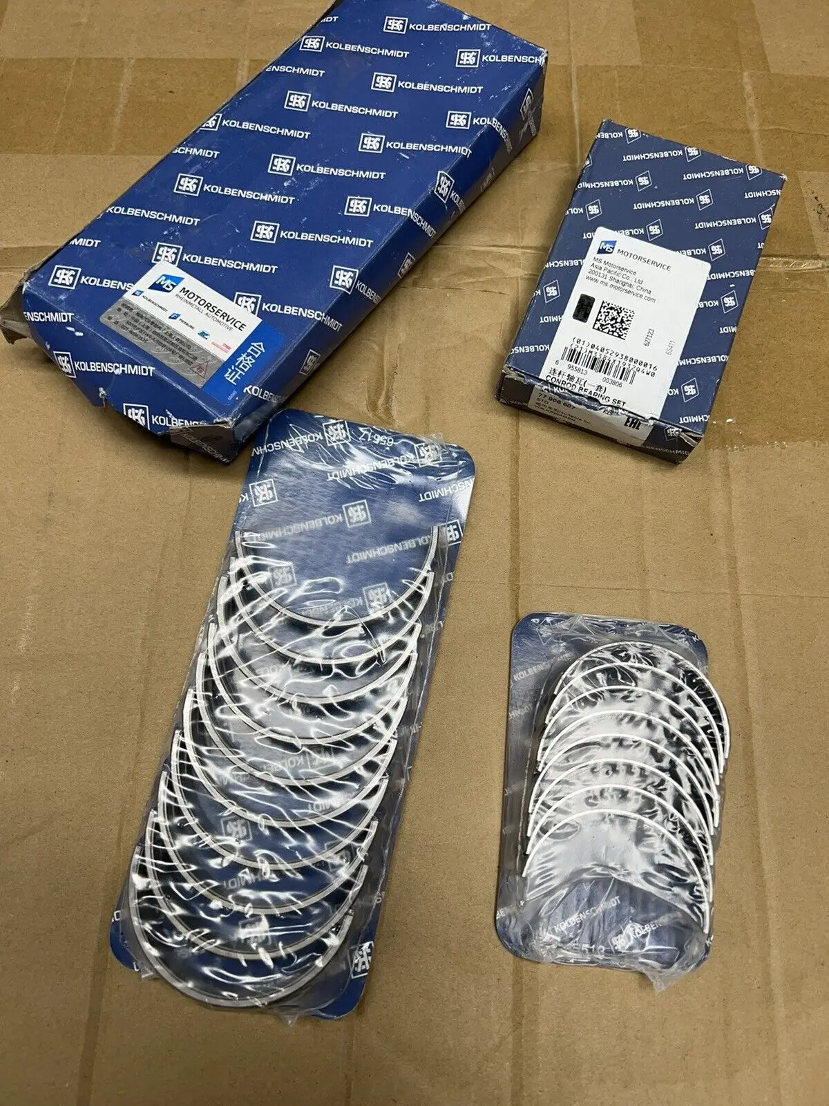 Комплект подшипников коленчатого вала KS 06H105561J & 06H105701R для AUDI A3 Q5 VW Passat Tiguan 1,8 T 2,0 T
Комплект подшипников коленчатого вала KS 06H105561J & 06H105701R для AUDI A3 Q5 VW Passat Tiguan 1,8 T 2,0 T