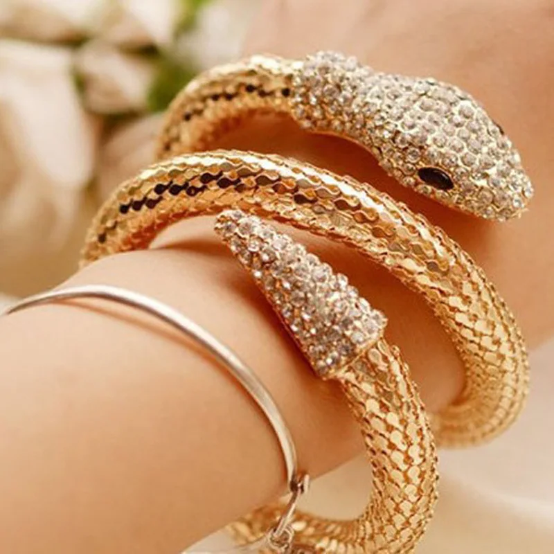 Punk Golden Metal Rhinestone Snake Bracelet for Women Bohemian Vintage Exaggerated Spiral Serpent Bangles Indian Jewelry Gifts
Punk Golden Metal Rhinestone Snake Bracelet for Women Bohemian Vintage Exaggerated Spiral Serpent Bangles Indian Jewelry Gifts