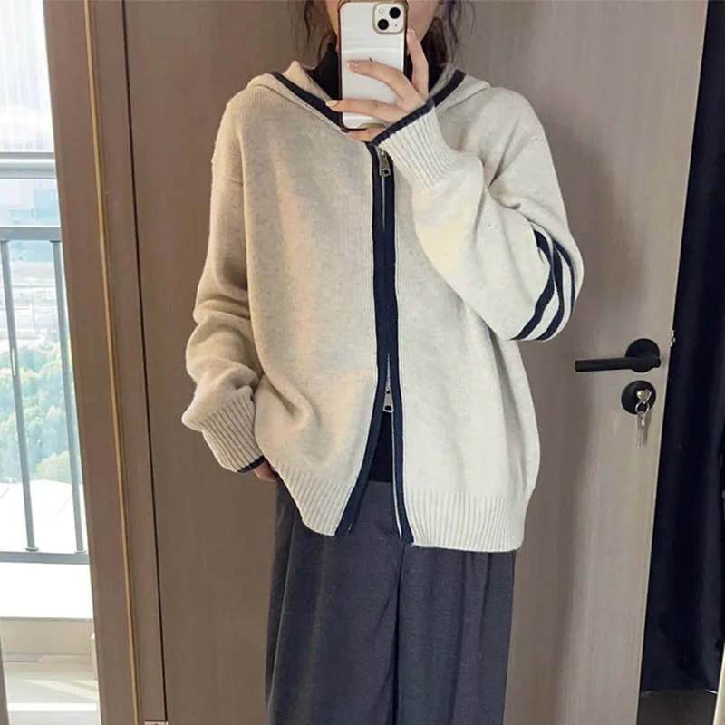 Vintage Hooded Double Zip Knit Cardigan Sweater for Women Spring and Autumn Knit Sweater Casual Women Clothes Long-sleeved Tops
Vintage Hooded Double Zip Knit Cardigan Sweater for Women Spring and Autumn Knit Sweater Casual Women Clothes Long-sleeved Tops