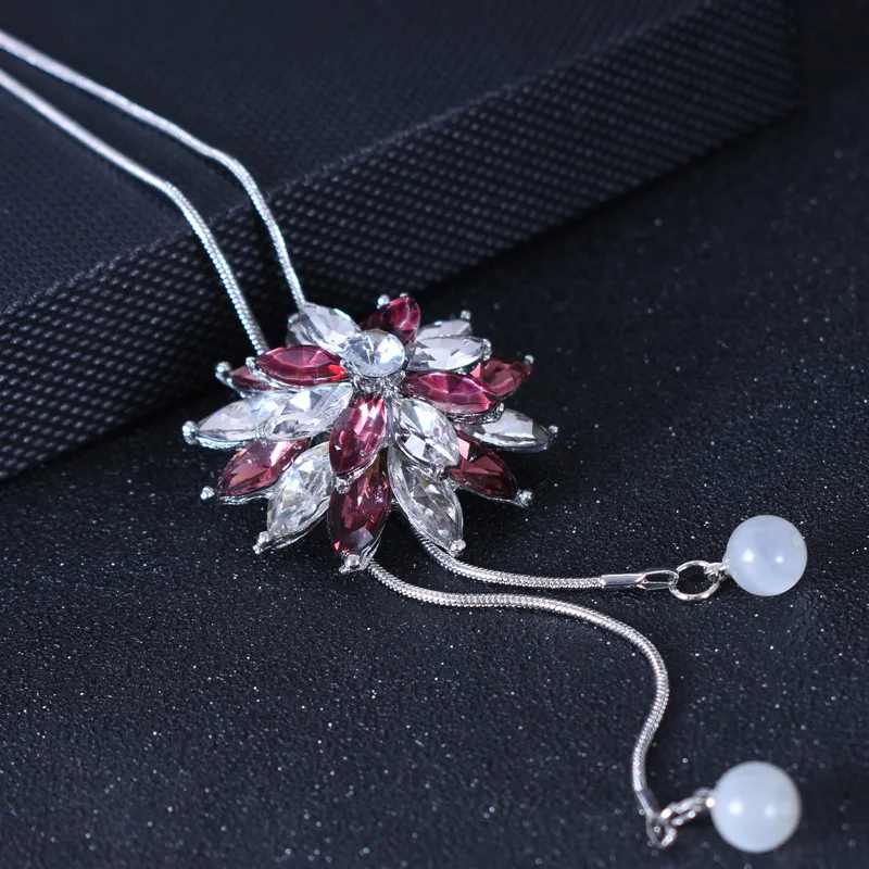 Luxury Designer Jewelry New Vintage All-in-one Lotus Double Floral Sweater Chain Colorful Pendant Women's Necklace Wedding Party
Luxury Designer Jewelry New Vintage All-in-one Lotus Double Floral Sweater Chain Colorful Pendant Women's Necklace Wedding Party