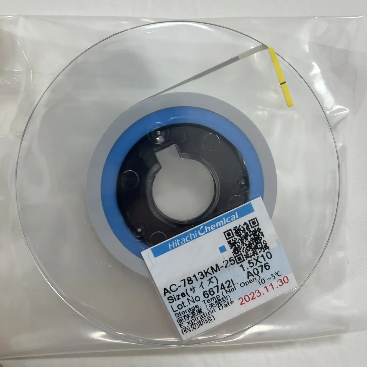 New date TAB LCD screen repair AC-7813KM-25 original ACF conductive adhesive ACF tape
New date TAB LCD screen repair AC-7813KM-25 original ACF conductive adhesive ACF tape