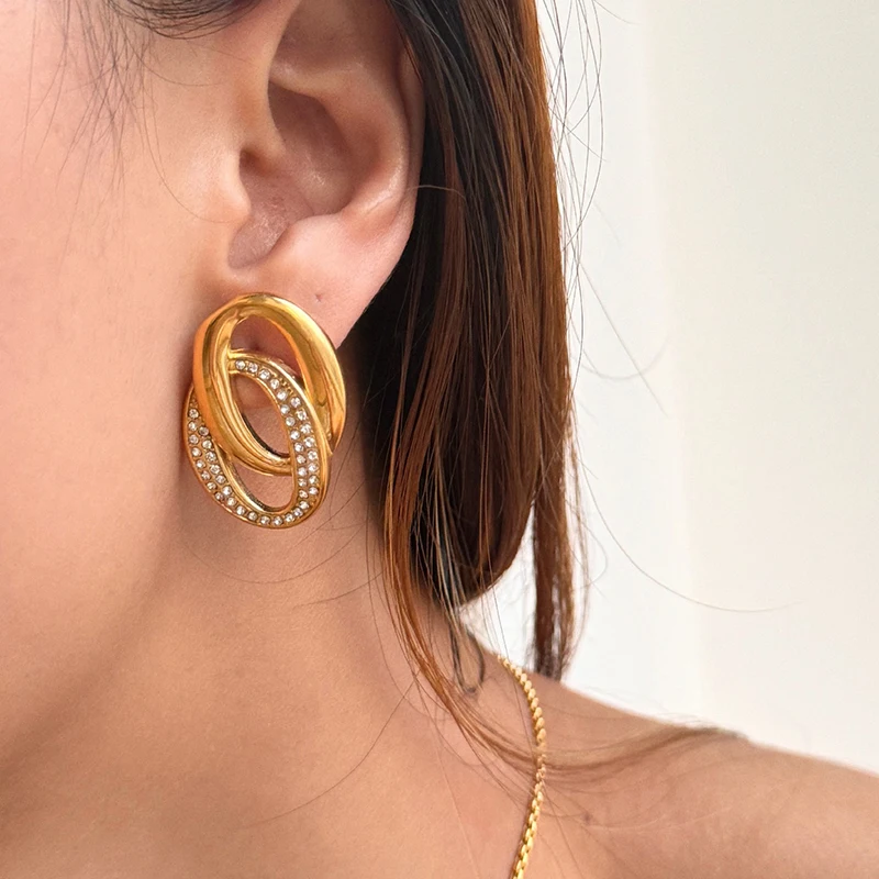 PAPERPLUS | Diamond Round Circle Earrings for Women.18k Gold Documentt. Party Shinny Jewelry. 1Pair. Luxury and Elegant. New
PAPERPLUS | Diamond Round Circle Earrings for Women.18k Gold Documentt. Party Shinny Jewelry. 1Pair. Luxury and Elegant. New
