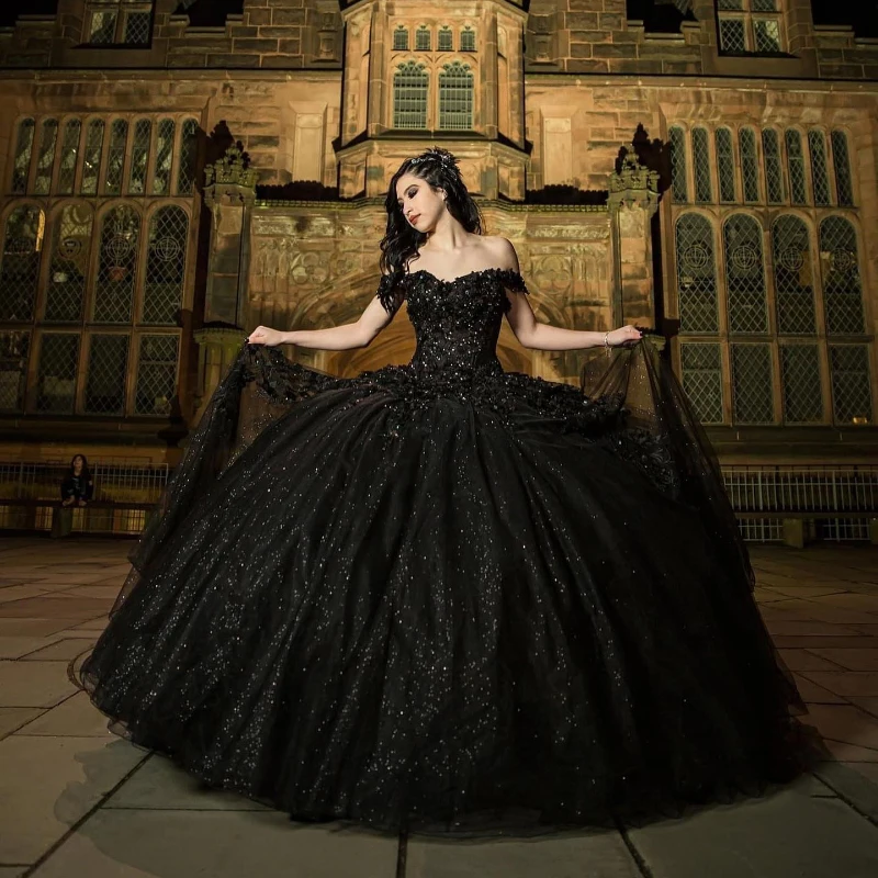 Black Shiny Quinceanera Dresses Ball Gown Applique Lace Beaded 3D Flowers Formal Prom Birthday Party Princess Sweet 15 16 Dress
Black Shiny Quinceanera Dresses Ball Gown Applique Lace Beaded 3D Flowers Formal Prom Birthday Party Princess Sweet 15 16 Dress