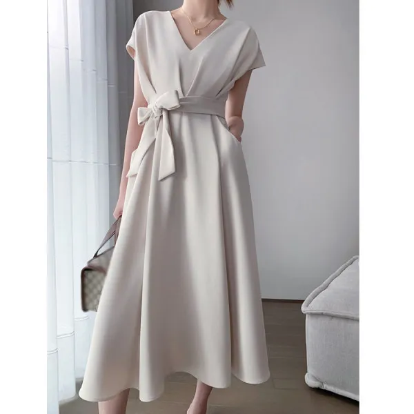 Light Khaki Solid Belt Long Dress Summer Pocket Dress French High Waist Dress Women's Spring/Summer Design Midi Dress
Light Khaki Solid Belt Long Dress Summer Pocket Dress French High Waist Dress Women's Spring/Summer Design Midi Dress