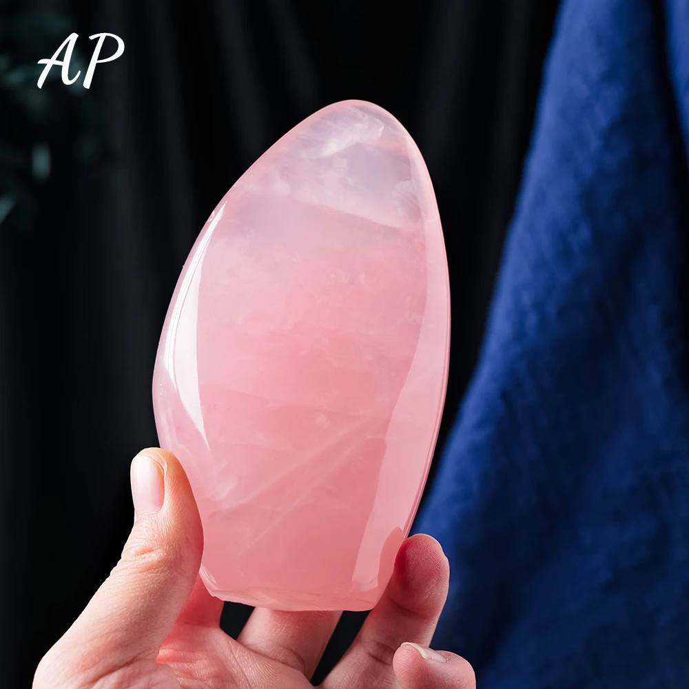 1KG Natural Polished Rose Quartz Irregular Stone Ornament Free Form Crystal Crafts Healing Quartz Home Decoration
1KG Natural Polished Rose Quartz Irregular Stone Ornament Free Form Crystal Crafts Healing Quartz Home Decoration