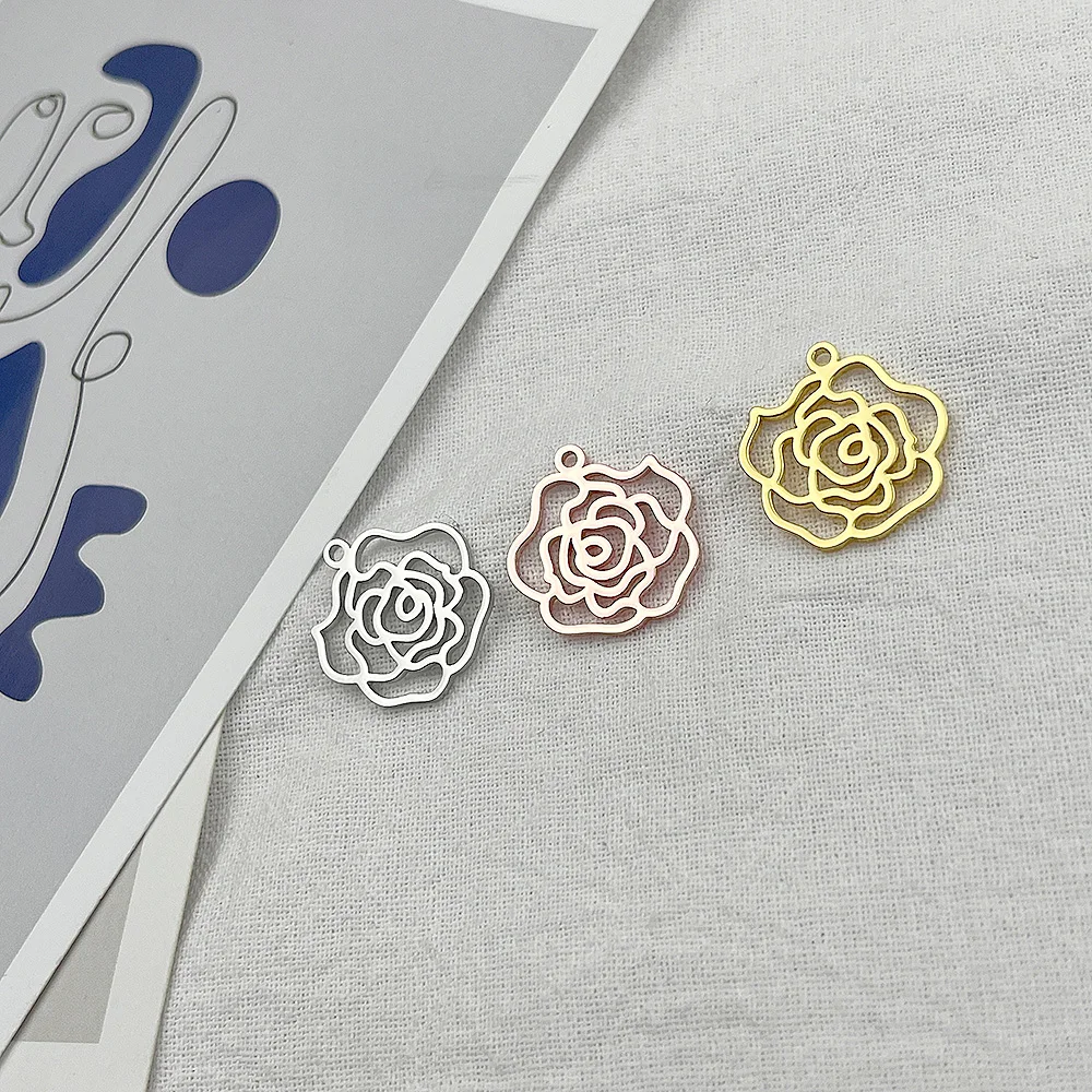 5PCS Rose Pendant Ladies Personality Simple Stainless Steel Girl Necklace New Gold Fashion Jewelry Birthday Valentine's Day Gift
5PCS Rose Pendant Ladies Personality Simple Stainless Steel Girl Necklace New Gold Fashion Jewelry Birthday Valentine's Day Gift
