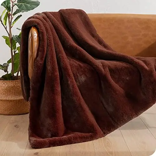 Faux Fur - -Soft Luxurious - Cozy Warm for Couch, Sofa, Chair, Bed - Fuzzy Fluffy Super Soft - Decorative Bed , 47x60 inches (
Faux Fur - -Soft Luxurious - Cozy Warm for Couch, Sofa, Chair, Bed - Fuzzy Fluffy Super Soft - Decorative Bed , 47x60 inches (