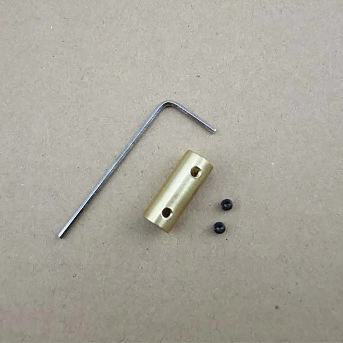 2Pcs 8.8x20mm Cylindrical Copper Rigid Shaft Coupling Gear Shaft Connected to Motor Shaft Complimentary M3 Top Wire &Wrench
2Pcs 8.8x20mm Cylindrical Copper Rigid Shaft Coupling Gear Shaft Connected to Motor Shaft Complimentary M3 Top Wire &Wrench