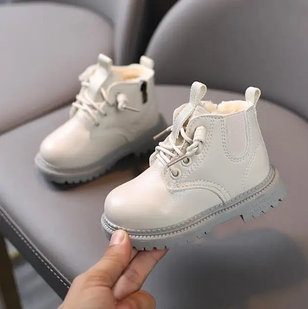 Children Fashion Boots 1-12 Years Boys Girls Leather Snow Boots Plush Kids Fashion Waterproof Non-slip Sport Shoes Size 21-30
Children Fashion Boots 1-12 Years Boys Girls Leather Snow Boots Plush Kids Fashion Waterproof Non-slip Sport Shoes Size 21-30