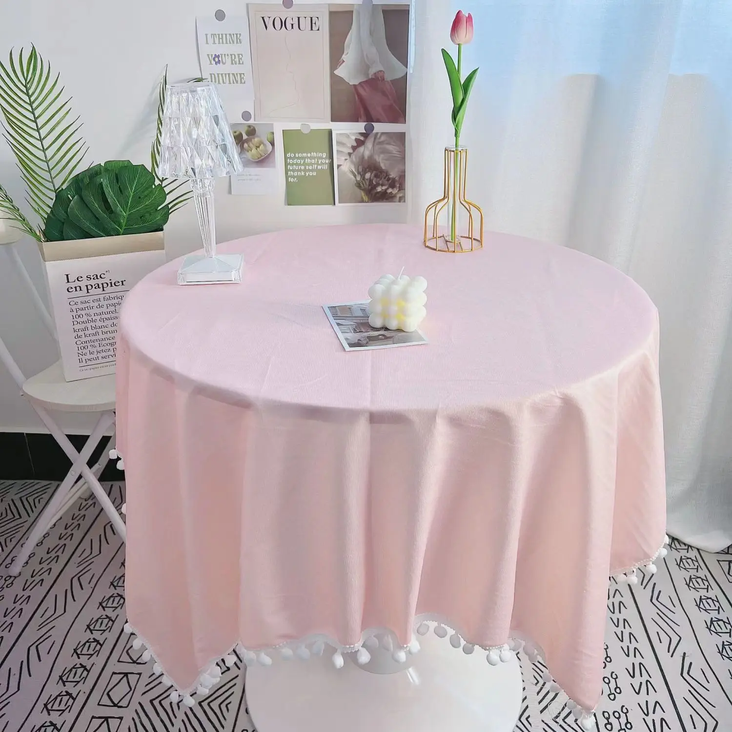 

Gu fen se mas Chic and Practical Tablecloth for Home Decoration: Non-Slip and Wrinkle-Free