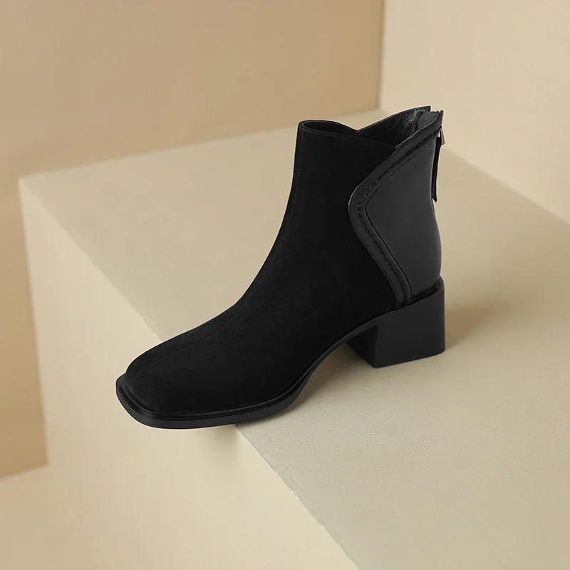 2023 new autumn and winter women's ankle boots plush lining retro square toe zipper shoes
2023 new autumn and winter women's ankle boots plush lining retro square toe zipper shoes