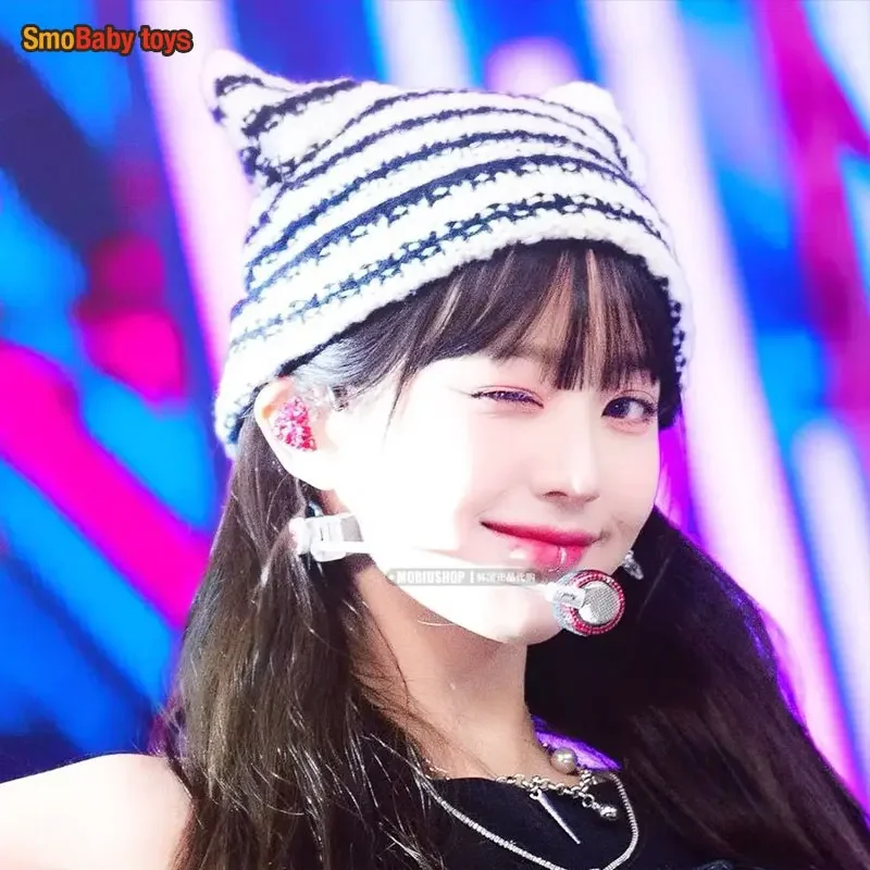 KPOP IVE baddie Hat Zhang Yuanying Knitted Hat Cute Demon Stripe Knitted Hat Cat Ear Cover For Fans Gifts
KPOP IVE baddie Hat Zhang Yuanying Knitted Hat Cute Demon Stripe Knitted Hat Cat Ear Cover For Fans Gifts