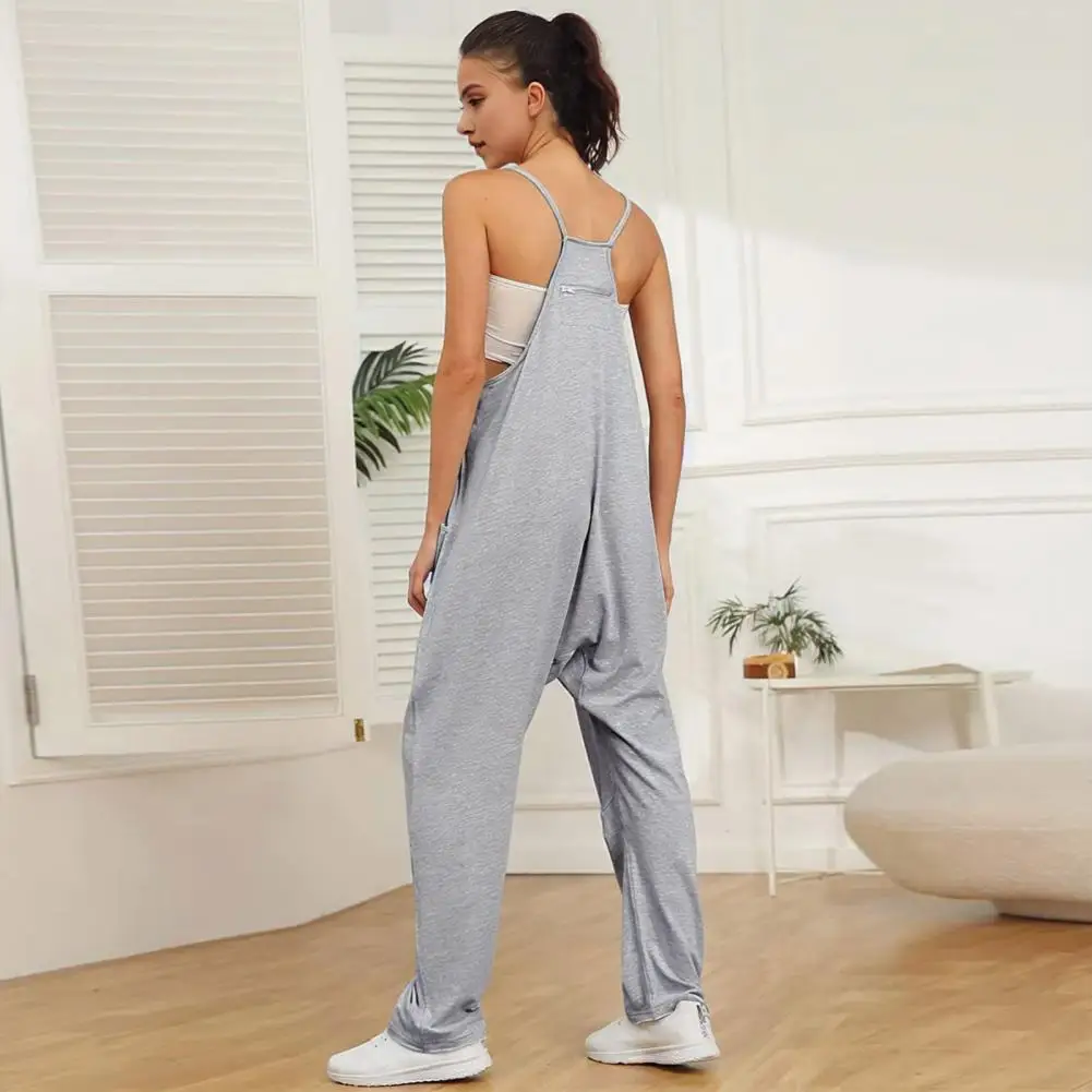 Daily Overalls Stylish Women's Sleeveless Wide Leg Jumpsuit with V Neck Pockets Soft Comfortable Vacation for Summer for Casual
Daily Overalls Stylish Women's Sleeveless Wide Leg Jumpsuit with V Neck Pockets Soft Comfortable Vacation for Summer for Casual