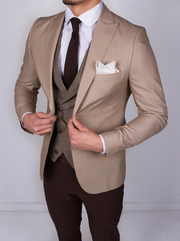 2024 Fashion One Button Men's Wedding Prom Suits Slim Fit Skinny Terno Business 3 Pieces(Jacket+Pant+Vest+Tie)traje novio
2024 Fashion One Button Men's Wedding Prom Suits Slim Fit Skinny Terno Business 3 Pieces(Jacket+Pant+Vest+Tie)traje novio