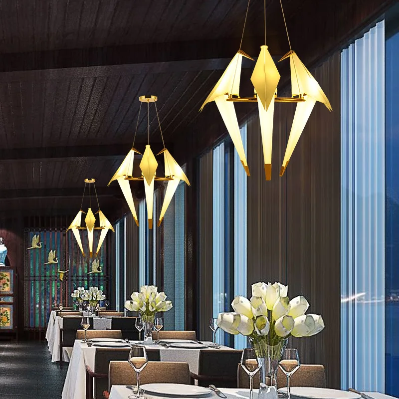 Modern Paper Crane Metal Vintage Chandelier Hanging Light Restaurant Living Dining Children's Room LED Bird Design Pendant Lamp
Modern Paper Crane Metal Vintage Chandelier Hanging Light Restaurant Living Dining Children's Room LED Bird Design Pendant Lamp