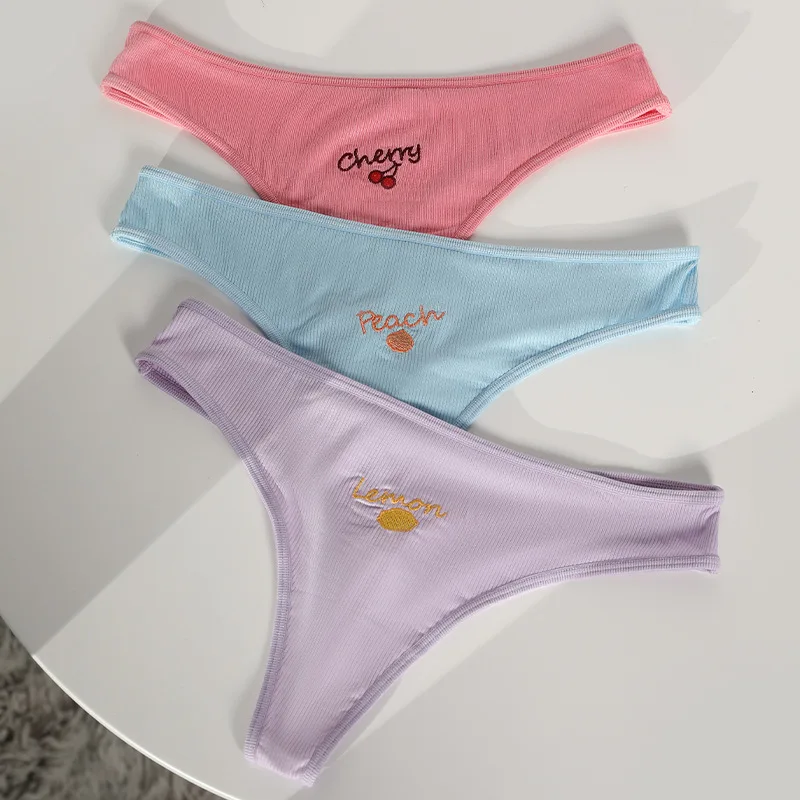 Large fruit printed ribbed girls' underwear sexy low waisted pure cotton crotch ice silk women's thong underwear
Large fruit printed ribbed girls' underwear sexy low waisted pure cotton crotch ice silk women's thong underwear