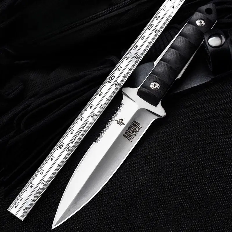 Knife self-defense outdoor survival knife sharp high hardness field survival tactics carry straight knife blade
Knife self-defense outdoor survival knife sharp high hardness field survival tactics carry straight knife blade