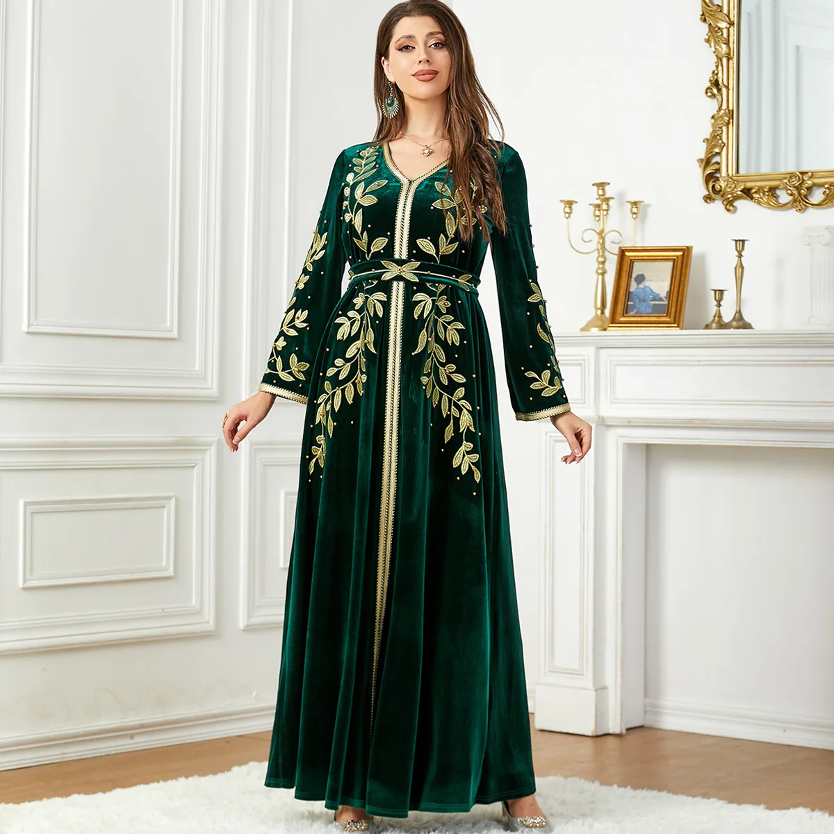

Fashion Autumn Winter Velvet Belted Moroccan Kaftan Saudi Dubai Evening Party Gown Beading Embroidery V-Neck Dresses