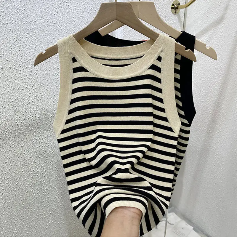 2024 Women Summer Fashion Slim Fit Knitted Camisole Tops Female Stripe Ice Silk Tank Top Ladies O-neck Sleeveless Tops H32
2024 Women Summer Fashion Slim Fit Knitted Camisole Tops Female Stripe Ice Silk Tank Top Ladies O-neck Sleeveless Tops H32