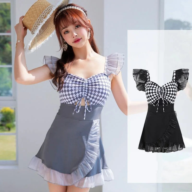 Fashion One-Piece Swimsuit Women Korean New Conservative Skirt Style Slimming Bathing Suit Summer Beach Holiday Swimwear
Fashion One-Piece Swimsuit Women Korean New Conservative Skirt Style Slimming Bathing Suit Summer Beach Holiday Swimwear