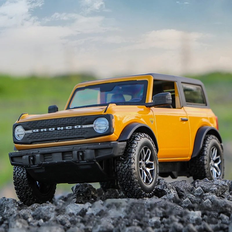 Коллекционная модель автомобиля Maisto 1:24 Ford Bronco Badlands 2021 SUV из сплава, коллекционная Игрушечная машина
Коллекционная модель автомобиля Maisto 1:24 Ford Bronco Badlands 2021 SUV из сплава, коллекционная Игрушечная машина