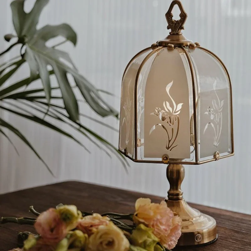 Vintage Table Lamp Glass Bedside Lampstand Nordic Mobile LED Lighting Floor Lamp Wrought Iron 6W Desk Light
Vintage Table Lamp Glass Bedside Lampstand Nordic Mobile LED Lighting Floor Lamp Wrought Iron 6W Desk Light
