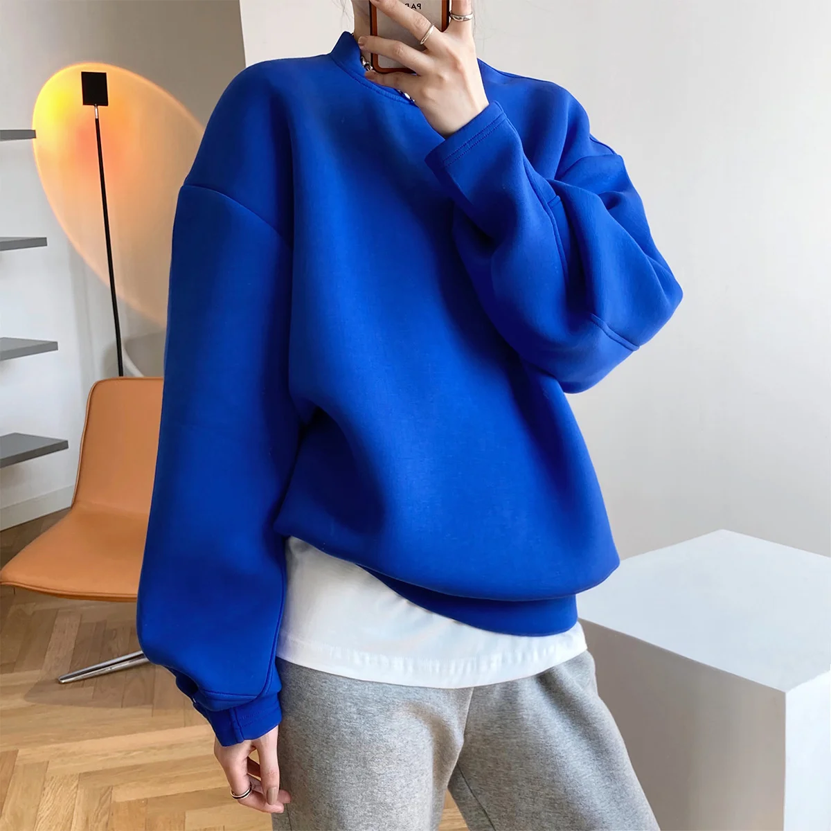 Sleeve Button Detailed Space Cotton Sweatshirt Blue Gray White Women's Spring Autumn Thin Design Loose Lazy Women Top
Sleeve Button Detailed Space Cotton Sweatshirt Blue Gray White Women's Spring Autumn Thin Design Loose Lazy Women Top