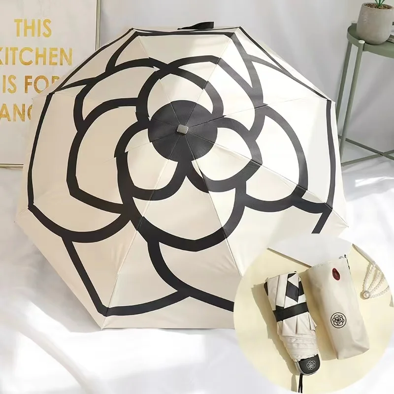 Creative Little Fresh Three Fold Umbrella for Sunshade Sunscreen UV Protection Rain and Clear Dual-purpose Umbrella
Creative Little Fresh Three Fold Umbrella for Sunshade Sunscreen UV Protection Rain and Clear Dual-purpose Umbrella
