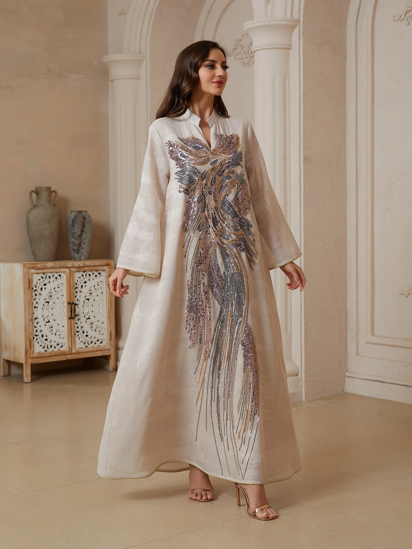 فستان سهرة فاخر للنساء من يوني دبي مطرز بالترتر مع أكمام شبكية وياقة على شكل V مزين بالخرز قفطان مغربي للسيدات 2025 فستان سهرة فاخر للنساء من يوني دبي مطرز بالترتر مع أكمام شبكية وياقة على شكل V مزين بالخرز قفطان مغربي للسيدات 2025