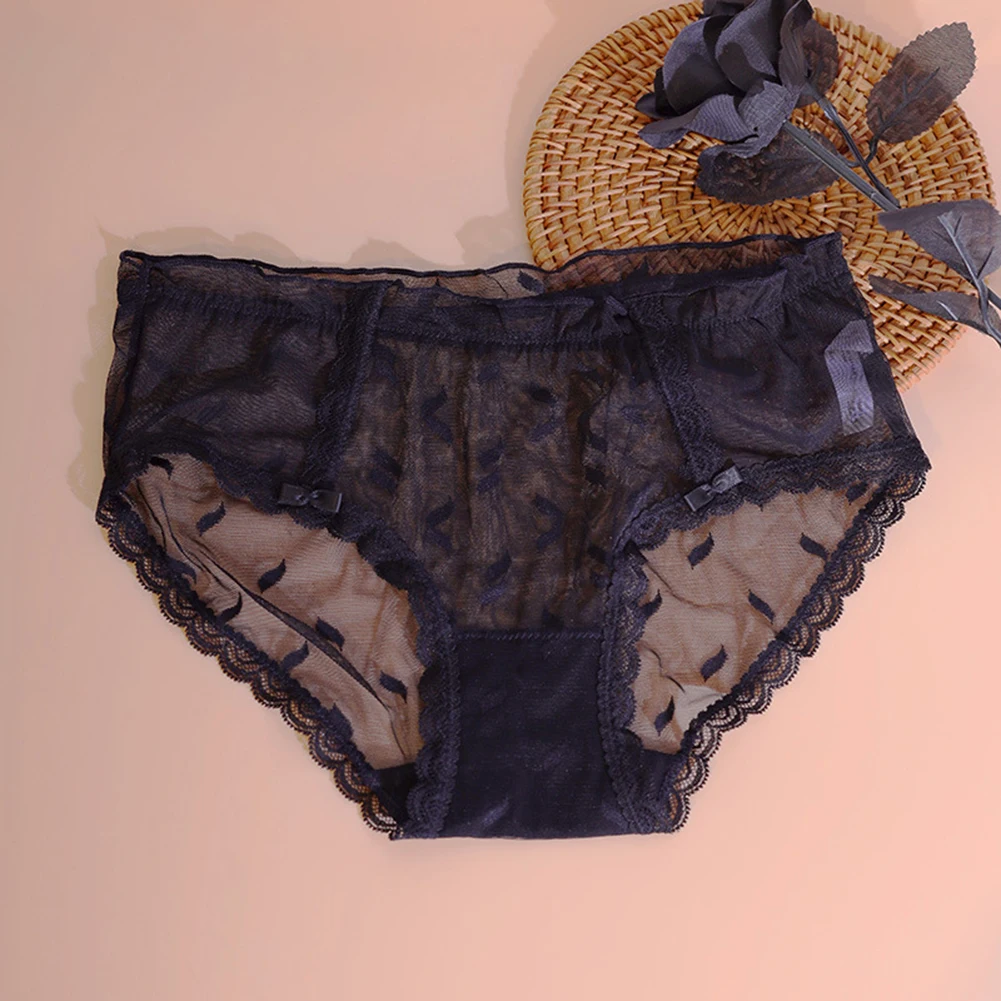 Women Sexy Ultra Thin Lace Perspective Briefs Cotton Crotch Comfortable Panties Breathable Dark Underwear Seductive Lingerie
Women Sexy Ultra Thin Lace Perspective Briefs Cotton Crotch Comfortable Panties Breathable Dark Underwear Seductive Lingerie