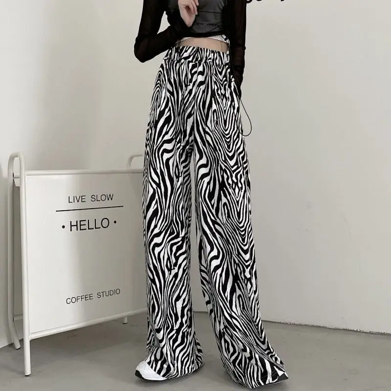 2024 New Women Spring Autumn Elastic Waist Wide-leg Pants Female Loose Striped Trousers Ladies Fashion Long Casual Pants T655
2024 New Women Spring Autumn Elastic Waist Wide-leg Pants Female Loose Striped Trousers Ladies Fashion Long Casual Pants T655