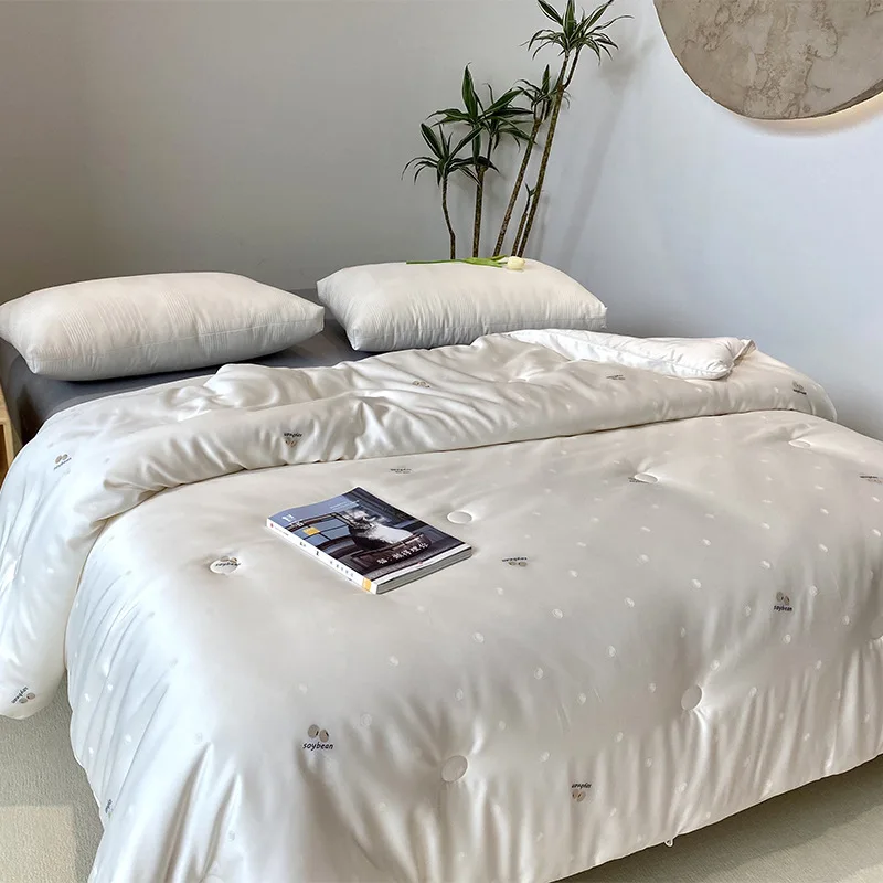 1pcs Soft White Quilted Comforter Nordic Padding Soybean Fiber Warm Thick Bed Quilt Single and Double Bed Bedspread King Size
1pcs Soft White Quilted Comforter Nordic Padding Soybean Fiber Warm Thick Bed Quilt Single and Double Bed Bedspread King Size