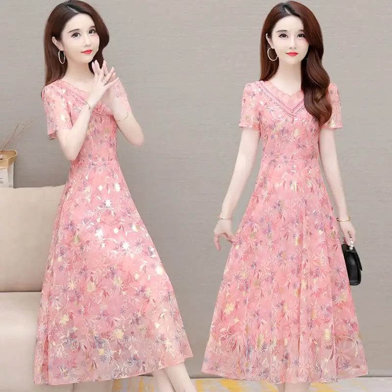2024 New Summer Women's Fashion Embroidered Party V-neck Short Sleeved Printed Women's Party Dress Women's Dress L313
2024 New Summer Women's Fashion Embroidered Party V-neck Short Sleeved Printed Women's Party Dress Women's Dress L313