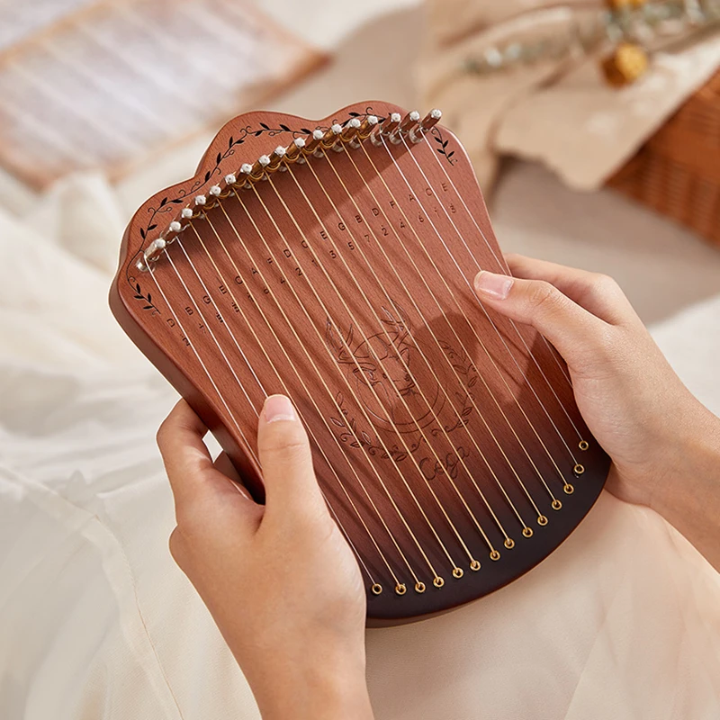 Калимба 17 клавиш пианино для большого пальца красного дерева Mbira Body Музыкальные инструменты с обучающей книгой и молотком высокого качества
Калимба 17 клавиш пианино для большого пальца красного дерева Mbira Body Музыкальные инструменты с обучающей книгой и молотком высокого качества