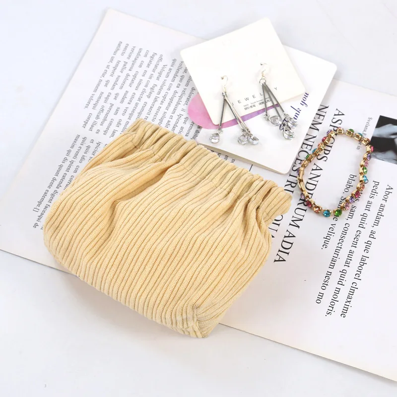 Corduroy Elastic Storage Bag Handbags For Women Mini Makeup Bag Corduroy Storage Bag Red Envelope Cosmetics Storage Small Bag
Corduroy Elastic Storage Bag Handbags For Women Mini Makeup Bag Corduroy Storage Bag Red Envelope Cosmetics Storage Small Bag