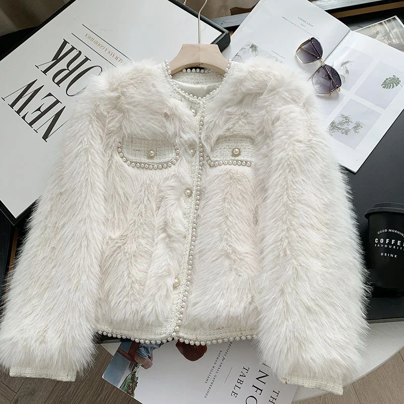 2023 Autumn/Winter New Faux Fur Coat With Pearl Women Little Fragrant Sheepskin Jacket Pocket Female Fluffy Coat Outwear
2023 Autumn/Winter New Faux Fur Coat With Pearl Women Little Fragrant Sheepskin Jacket Pocket Female Fluffy Coat Outwear